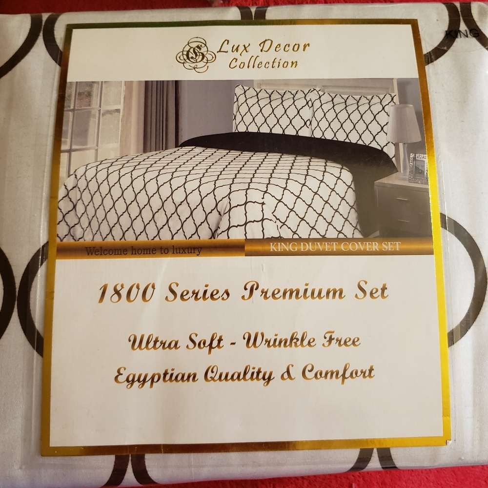 DUVET 1800 SERIES PREMIUM KING SIZE SET $85